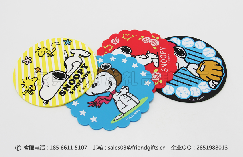 史努比(Snoopy)硅胶印刷杯垫定制